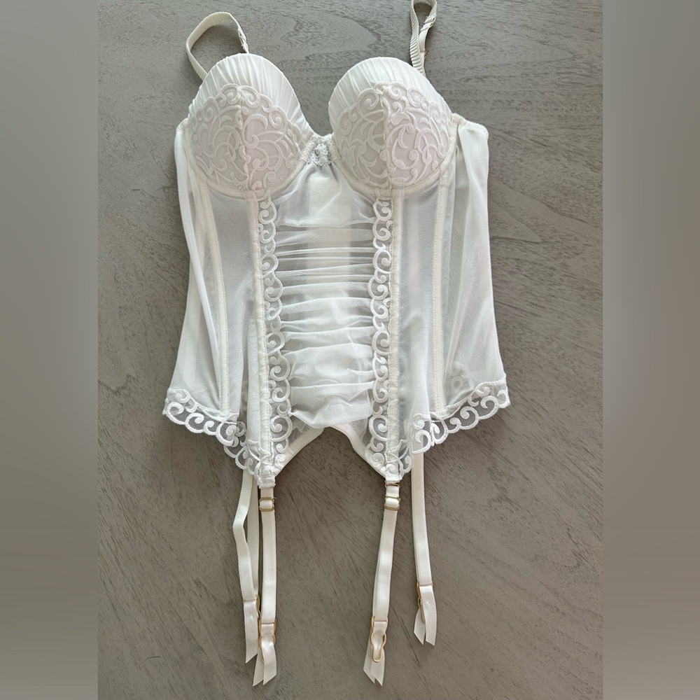 Victoria’s Secret Lace Corset with Push Up Bra, Crystal accent and rouging